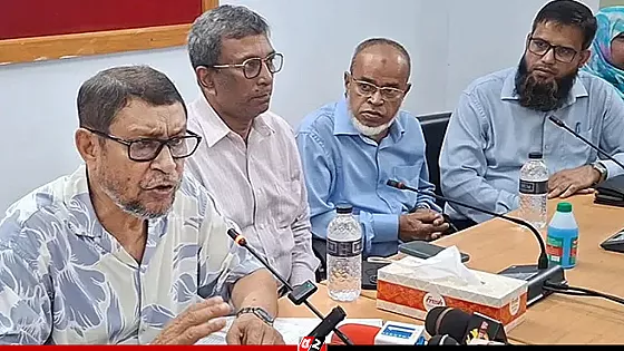 দুই ঘণ্টার মাথায় সেই সিভিল সার্জনকে প্রত্যাহারের সিদ্ধান্ত বদলালেন স্বাস্থ্যমন্ত্রী