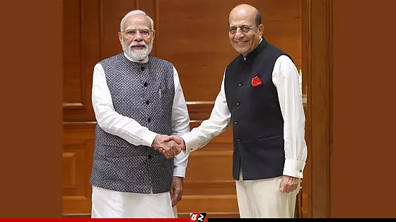 দিল্লিতে নরেন্দ্র মোদির সঙ্গে সাক্ষাৎ করেছেন দীনেশ ত্রিবেদী