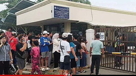 ক্লাস চলাকালে শিক্ষার্থীর এলোপাতাড়ি গুলি, সহপাঠীসহ নিহত ৪