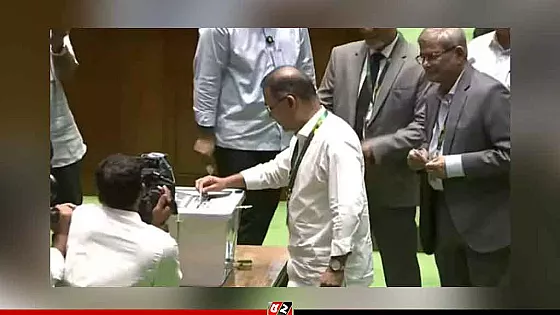 রাষ্ট্রপতি নির্বাচনে ভোট দিলেন প্রধানমন্ত্রী, স্পিকার ও বিরোধীদলীয় নেতা