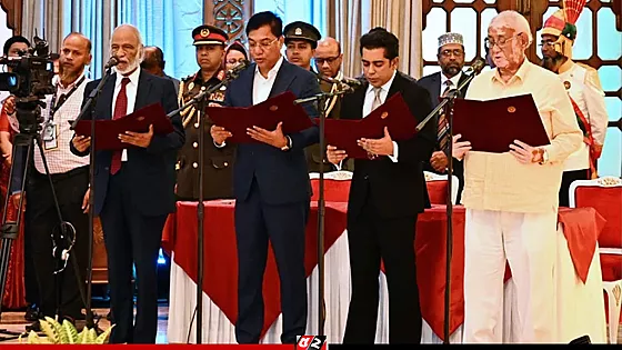 মন্ত্রিসভায় নতুন ৪ মন্ত্রী ও ২ প্রতিমন্ত্রীদের দপ্তর বণ্টন ও রদবদল করে প্রজ্ঞাপন জারি