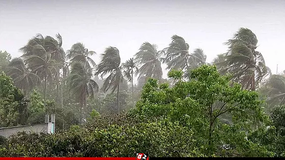 রাতের মধ্যে দেশের ১০ অঞ্চলে ঝড়ের আভাস