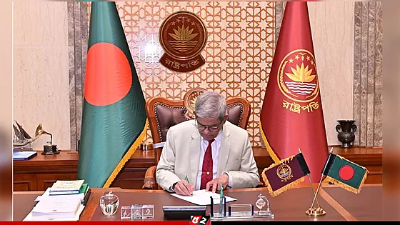 বঙ্গভবনে নবনির্বাচিত রাষ্ট্রপতির কার্যক্রম শুরু