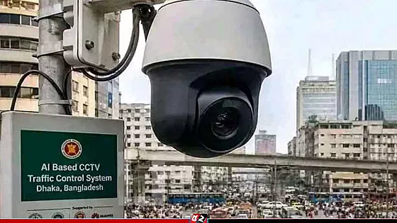 ঢাকার সড়কে বাড়ছে এআই নিয়ন্ত্রিত ট্রাফিক সিগন্যাল