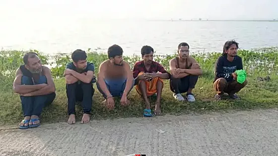 চাপাইনবাবগঞ্জ সীমান্তে ৬ জনকে পুশইনের চেষ্টা রুখে দিলো বিজিবি