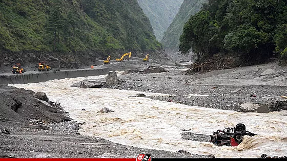 দ্বিতীয় দফা দুর্যোগের শঙ্কায় নেপাল সীমান্তে উদ্ধারকাজ স্থগিত চীনের