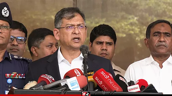 অবৈধ ও লুট হওয়া অস্ত্রের তথ্যদাতাকে ২ লাখ টাকা পুরস্কার: স্বরাষ্ট্রমন্ত্রী