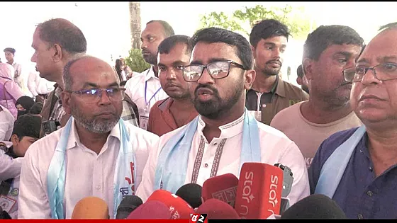শেখ হাসিনাসহ পলাতক খুনিদের ফেরত দিলে প্রধানমন্ত্রী ভারতে যাবেন : রাশেদ খাঁন