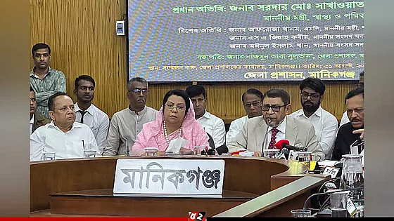 সব মেডিকেল কলেজ ও জেলা হাসপাতালে এ বছরই ডায়ালাইসিস মেশিন স্থাপন : স্বাস্থ্যমন্ত্রী