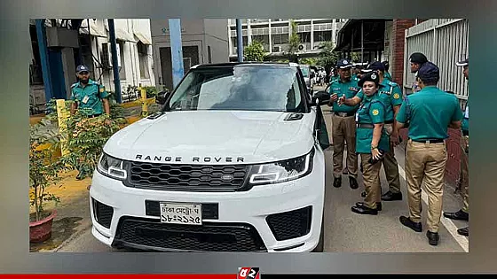 উল্টোপথে মন্ত্রীর গাড়ি, ট্রাফিক আইনে দুই মামলা