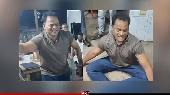 নৌ পুলিশের এএসআইয়ের অস্বাভাবিক আচরণের ভিডিও ভাইরাল