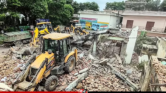 ভারতে ১৫০ বছরের পুরোনো মসজিদ গুঁড়িয়ে দিলো প্রশাসন