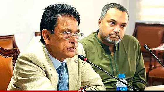 শিক্ষকদের ফেসবুক ব্যবহারে আসছে সার্বজনীন নীতিমালা: শিক্ষামন্ত্রী