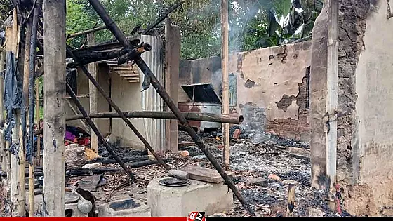 সম্পত্তির অংশ না পেয়ে দাদা-দাদির ঘরে আগুন দিলো নাতি
