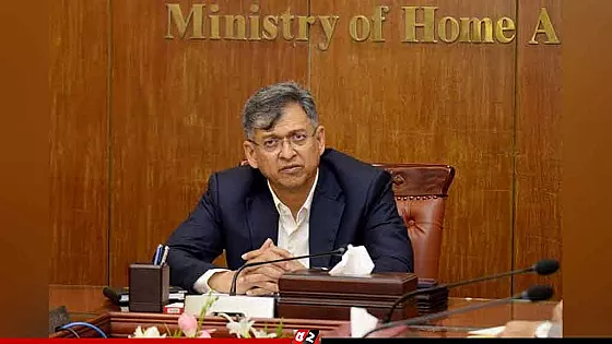 নাগরিকের বাক-স্বাধীনতা ও ব্যক্তিগত সুরক্ষায় সরকার অত্যন্ত সচেতন: স্বরাষ্ট্রমন্ত্রী