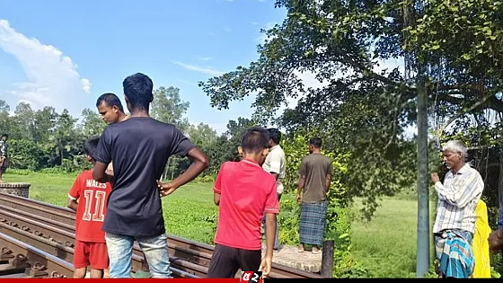 সিরাজগঞ্জে ট্রেনে কাটা পড়ে অজ্ঞাত ব্যক্তি নিহত