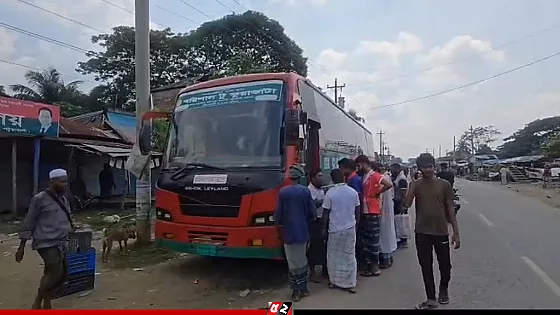 খালা বাড়ি যাওয়ার পথে বাস চাপায় শিশুর মৃত্যু