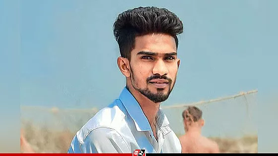 সেলুনে চুল কাটার সময় এলোপাতাড়ি গুলি, যুবককে কুপিয়ে হত্যা