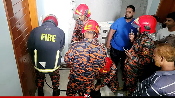 ষষ্ঠ বিয়ের পরেও পরকিয়া, পুলিশ কর্মকর্তাকে ধরিয়ে দিলেন স্ত্রী