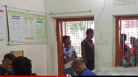 তিন সন্তানকে বিষ খাওয়ানোর ঘটনায় বাবাকে ঘিরে চাঞ্চল্যকর তথ্য