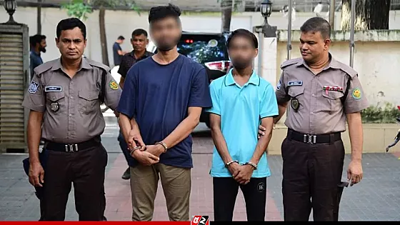 কমলাপুর রেলস্টেশনে ককটেল বিস্ফোরণের ঘটনায় গ্রেপ্তার ২