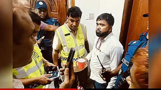 শিশুর আঙুল কাটার অভিযোগে কনস্টেবল ও তাঁর স্ত্রী গ্রেপ্তার