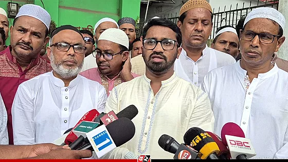 জামায়াত ও আওয়ামী লীগের ‘পুরাতন প্রেম’ জাগ্রত হয়েছে : রাশেদ খাঁন