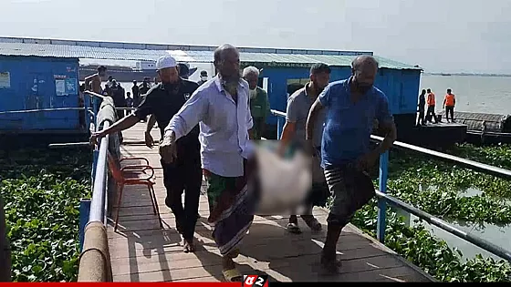 বিয়েতে যাওয়ার পথে ট্রলারডুবি, একই পরিবারের ৩ জনের মরদেহ উদ্ধার
