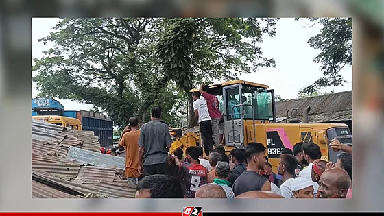 ট্রাক ও অটোরিকশা মুখোমুখি সংঘর্ষে নিহত ৩, আহত ৬