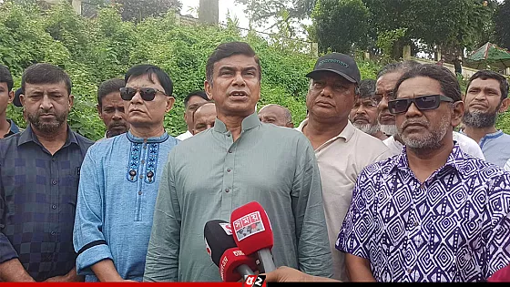 ফারাক্কা চুক্তি জিয়াউর রহমানের পথ অনুসরণ করে হবে : প্রতিমন্ত্রী ফরহাদ হোসেন আজাদ 