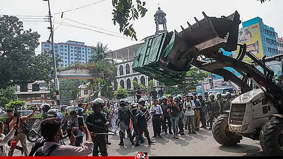 ঢাকার সব জায়গায় হকার বসতে দেয়া হবে না: ডিএসসিসি প্রশাসক