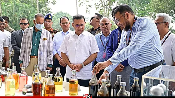 বর্জ্য থেকে জ্বালানি তেল উৎপাদন প্রকল্প বাস্তবায়নে সহযোগিতার আশ্বাস প্রধানমন্ত্রীর