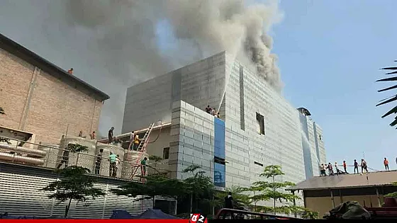 শর্ট সার্কিট থেকে টঙ্গীর ওষুধ কারখানায় আগুন, ধারণা ফায়ার সার্ভিসের