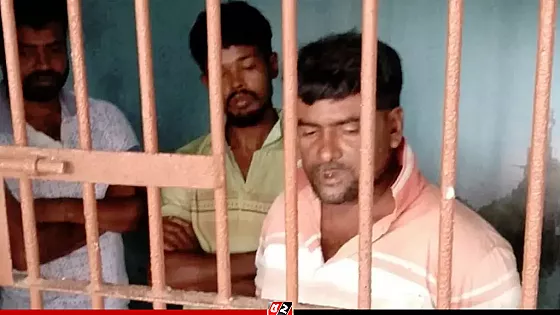 নদী পার করার কথা বলে নারীকে সংঘবদ্ধ ধর্ষণ, আটক ৩