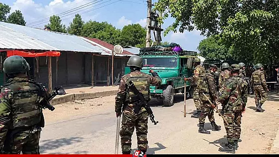 সাজেকে পর্যটকদের গাড়িতে গুলি, নিরাপত্তা বাহিনীর সঙ্গে সংঘর্ষ