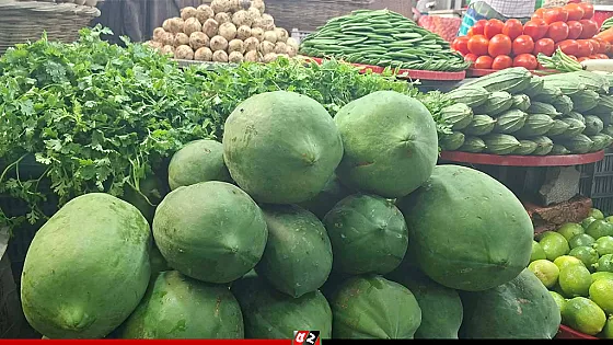 শীতের আগাম সবজিতে বাজারে স্বস্তি, মাংসের দাম অপরিবর্তিত
