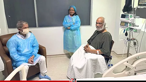 আব্দুল মঈন খানকে দেখতে হাসপাতালে  রাষ্ট্রপতি