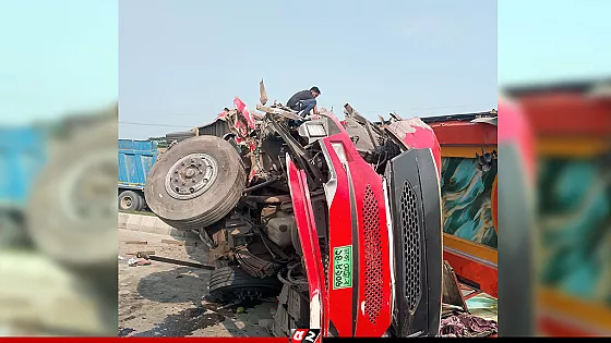 সরাইলে বাস-কাভার্ড ভ্যানের সংঘর্ষে নিহত ২, আহত ১৫