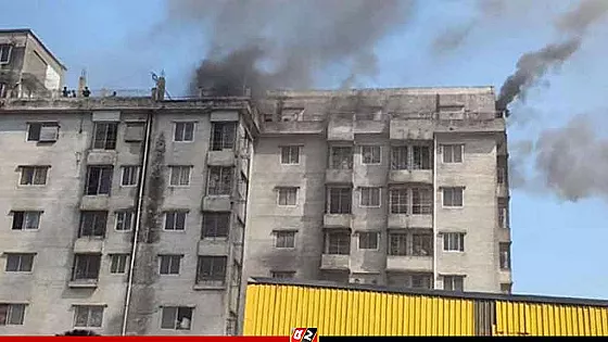 নিয়ন্ত্রণে এসেছে কেরানীগঞ্জে প্লাস্টিক কারখানার আগুন, নিহত ১