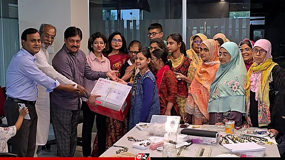 প্রতিবন্ধী ব্যক্তিদের স্বাবলম্বিতার উদ্যোগ দেখে অভিভূত দোকান মালিক সমিতির নেতৃবৃন্দ