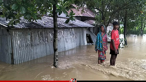 ময়মনসিংহে বন্যা পরিস্থিতির অবনতি, পানিবন্দি দেড় লক্ষাধিক মানুষ 