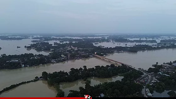 বাঁধ ভেঙ্গে নেত্রকোনার নিম্নাঞ্চল প্লাবিত