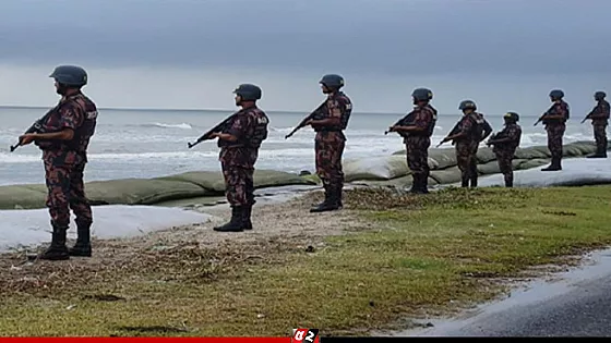 অনুপ্রবেশের চেষ্টাকালে ৩৭ রোহিঙ্গাকে ফেরত পাঠালো বিজিবি