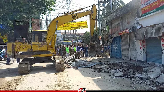 পঞ্চগড়ে অবৈধ স্থাপনা উচ্ছেদ কার্যক্রম শুরু