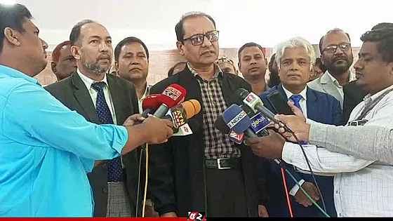 জানুয়ারিতে প্রাথমিকের শিক্ষার্থীরা শতভাগ বই পাবে : গণশিক্ষা উপদেষ্টা