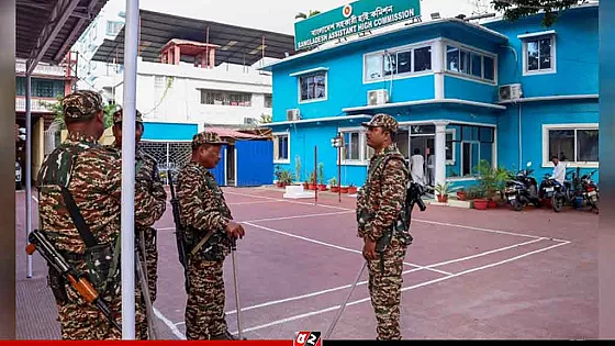 বাংলাদেশ হাইকমিশনে হামলা : ৩ পুলিশ বরখাস্ত, গ্রেপ্তার ৭