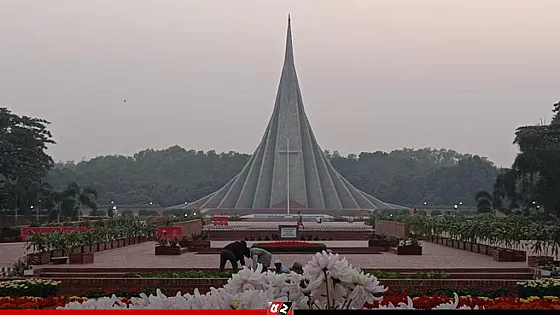 দেশের ৫৩তম বিজয় উদযাপনে প্রস্তুত জাতীয় স্মৃতিসৌধ