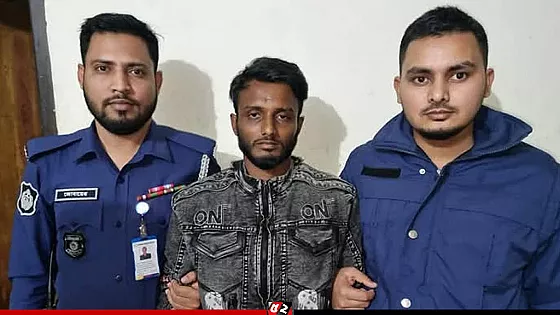 চাঁদপুরে সাত খুনের ঘটনায় আকাশের সাত দিনের রিমান্ড মঞ্জুর