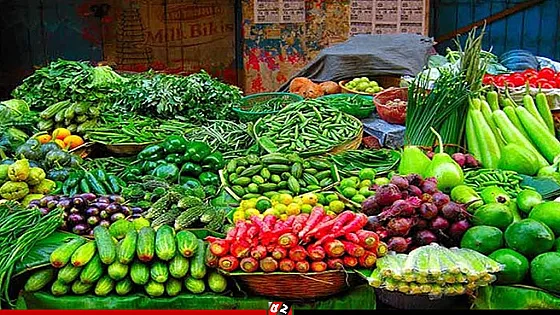 শীতকালীন সবজিতে ভরপুর বাজার, দামও নাগালে