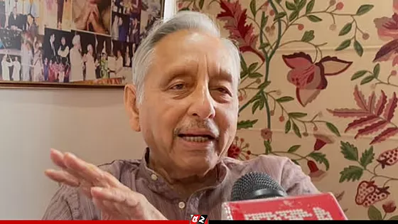 শেখ হাসিনাকে আজীবন ভারতে থাকতে দেয়া উচিত: কংগ্রেস নেতা 